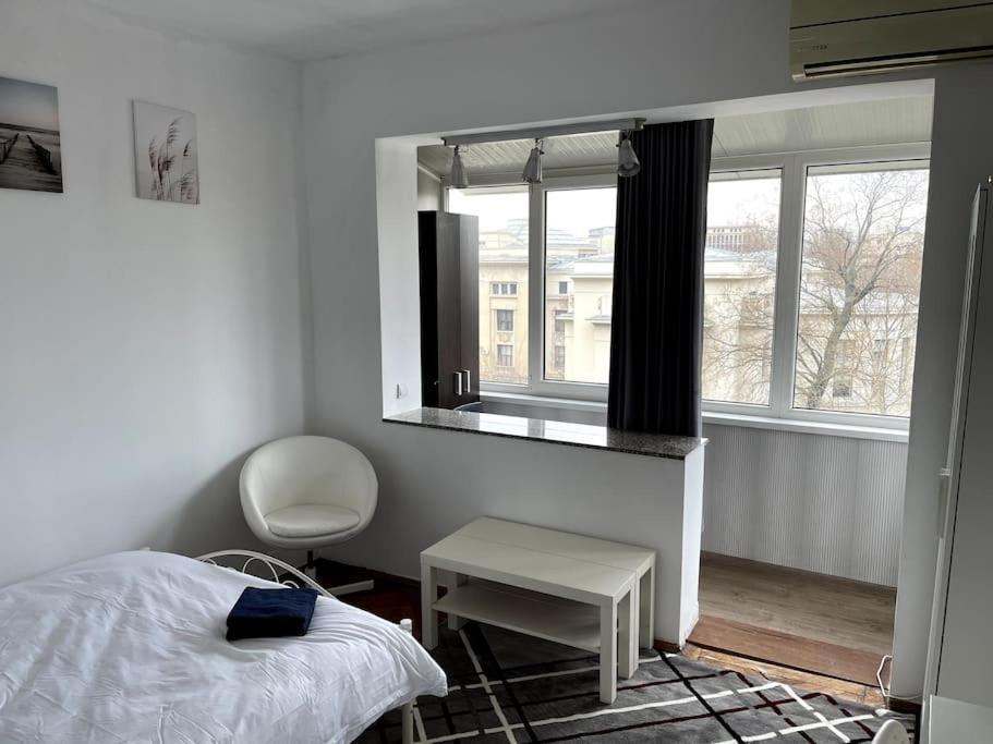 Studio Facultatea De Drept Bukarest Kültér fotó